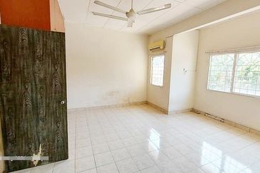 Jalan Bandar Kinrara 5B/1