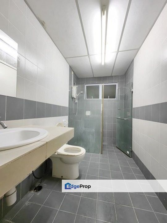 [PUCHONG FREEHOLD] Corner 1405qft 2CP Balcony Koi Kinrara Suites Puchong Jaya IOI Mall Sunway View, Selangor, Puchong