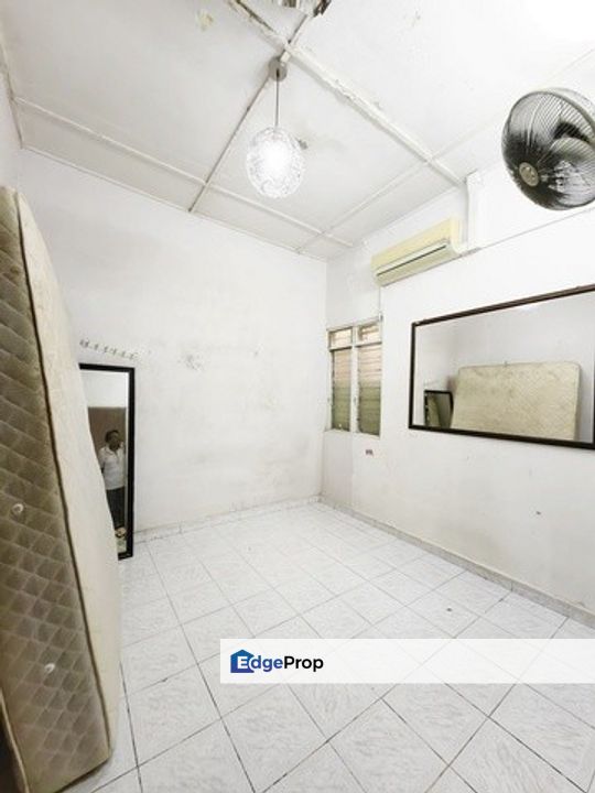 Bandar Kinrara BK1 Puchong Single Storey Terrace , Selangor, Puchong