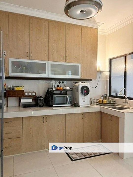 Fully Renovated & Extended 22x70 FREEHOLD Double Storey Terrace Kim Crest @ Puchong Hartamas, Bandar Puteri Puchong, Selangor, Puchong