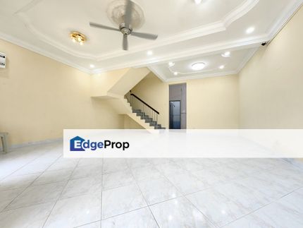 Freehold 20x70 Kitchen Extended Taman Puchong Prima Double Storey Terrace House LRT Puchong Prima Puchong, Selangor, Puchong