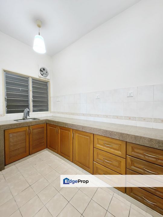 Freehold Merak Apartment For Sale, Bandar Kinrara 3 BK3 Puchong Near LRT, Selangor, Bandar Kinrara Puchong