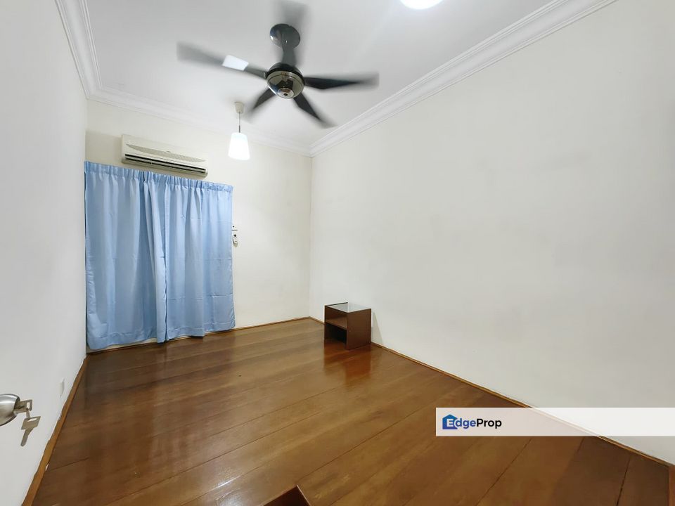 Freehold Merak Apartment For Sale, Bandar Kinrara 3 BK3 Puchong Near LRT, Selangor, Bandar Kinrara Puchong