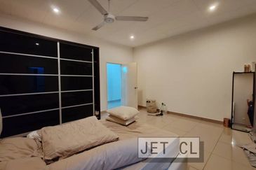 Violet @ Bandar Bukit Raja