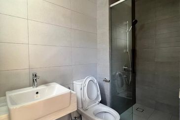 Freesia Residences @ Tropicana Aman