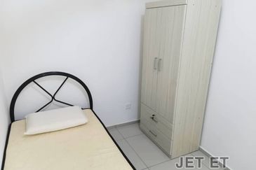 Gravit8 @ Klang South