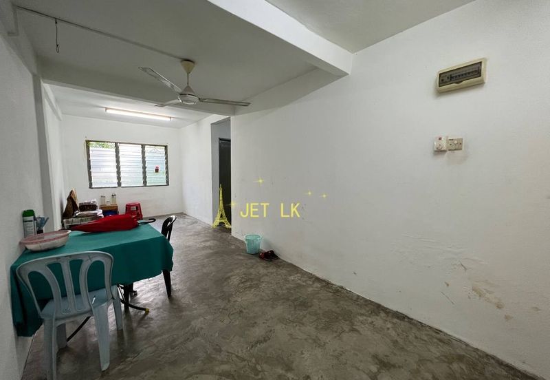 Flat PKNS, Seksyen 7