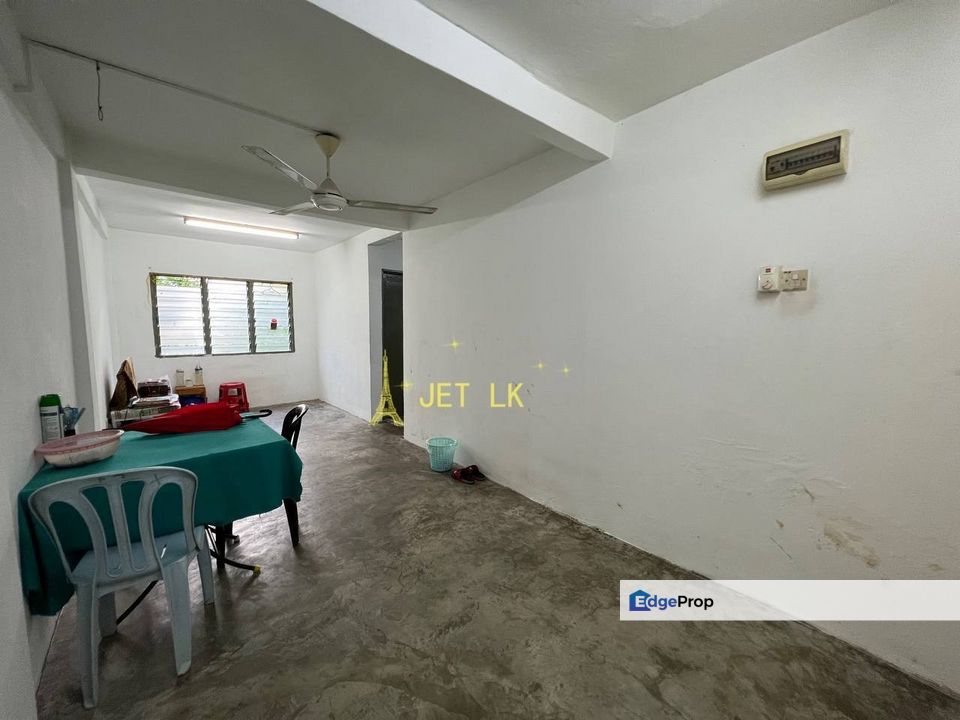 BELOW Bank Value 💰 Low Cost Flat for SALE | Pangsapuri PKNS, Section 7, Shah Alam  , Selangor, Shah Alam