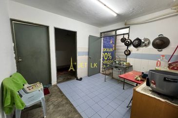 Flat PKNS, Seksyen 7