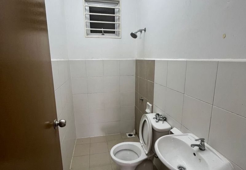 Asteria Apartment @ Bandar ParkLand