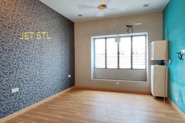 Indah 12, Setia Alam