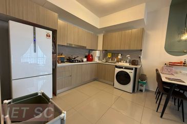 Gravit8 @ Klang South