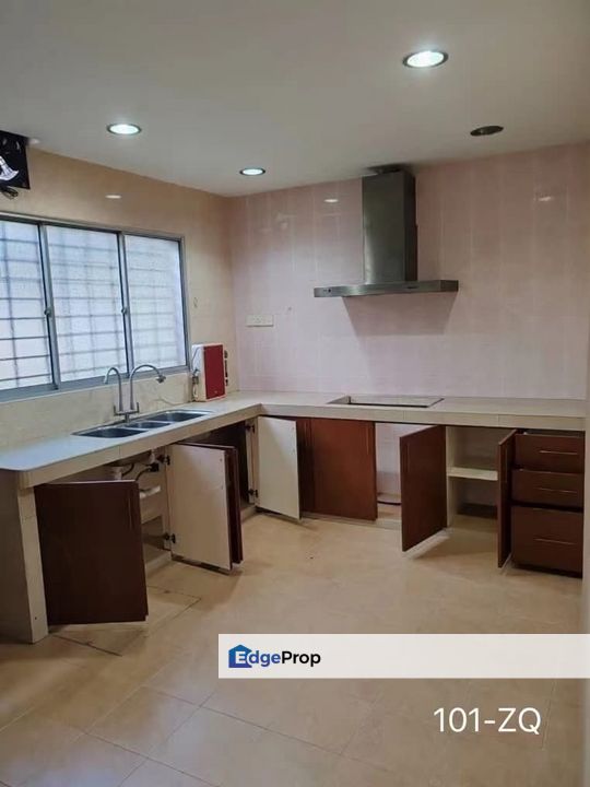 Gated & Guarded 🌟 Double Storey House for SALE/RENT | Bandar Parklands, Klang, Selangor, Klang