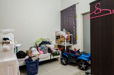 Taman Ehsan Jaya, Pendamaran