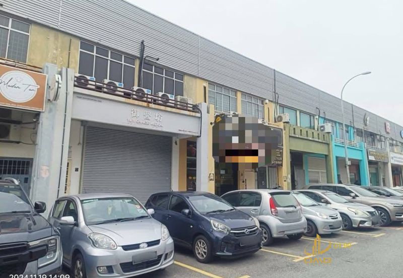 Bayu Tinggi Commercial Centre -Taipan