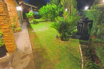 Indah 12, Setia Alam