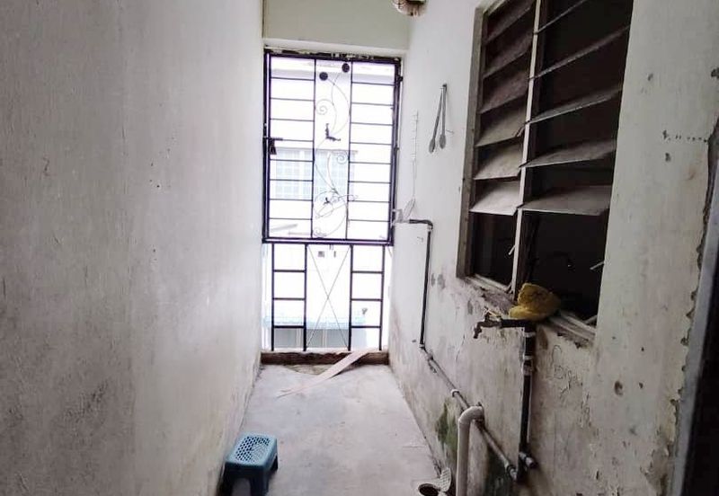 Bandar Bukit Tinggi 1 Shop Apartment