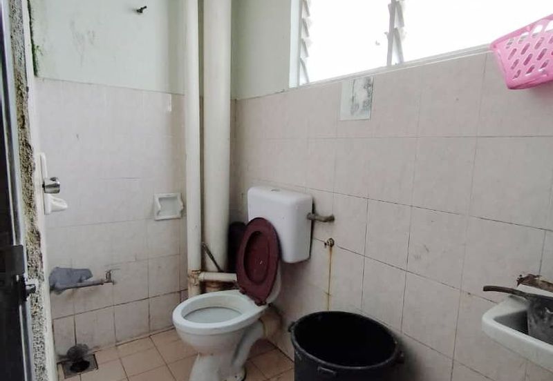 Bandar Bukit Tinggi 1 Shop Apartment