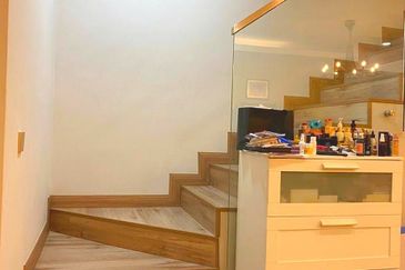 Indah 13, Setia Alam