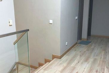 Indah 13, Setia Alam