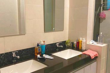 Indah 13, Setia Alam