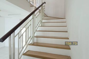 Saron @Bandar Bukit Raja