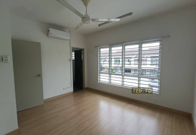 Saron @Bandar Bukit Raja