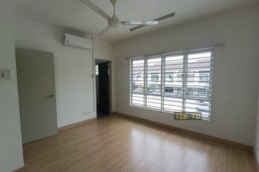 Saron @Bandar Bukit Raja