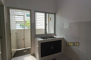 Saron @Bandar Bukit Raja