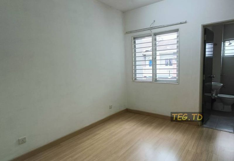 Saron @Bandar Bukit Raja