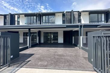 Nadira 3 @ Bukit Raja