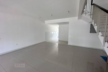 Nadira 3 @ Bukit Raja