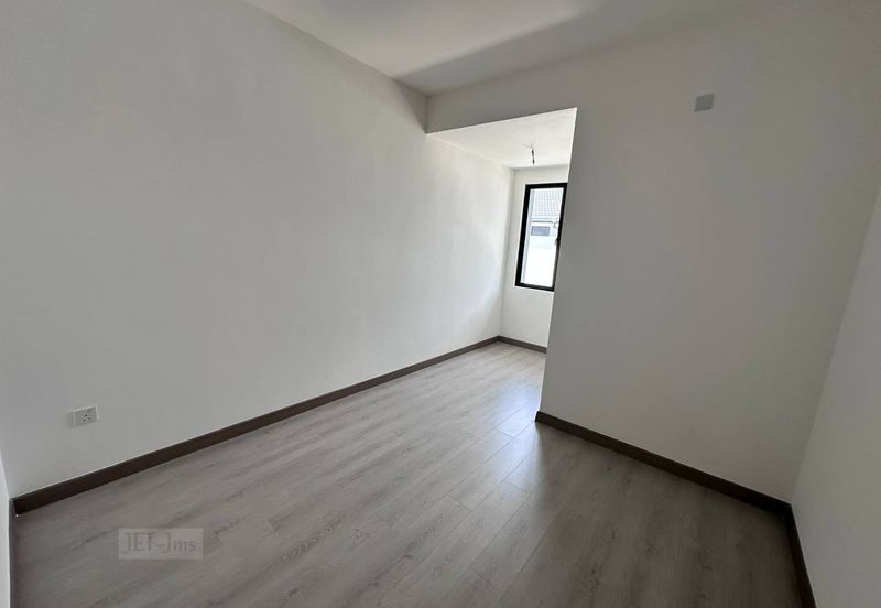 Nadira 3 @ Bukit Raja