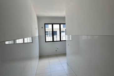 Nadira 3 @ Bukit Raja