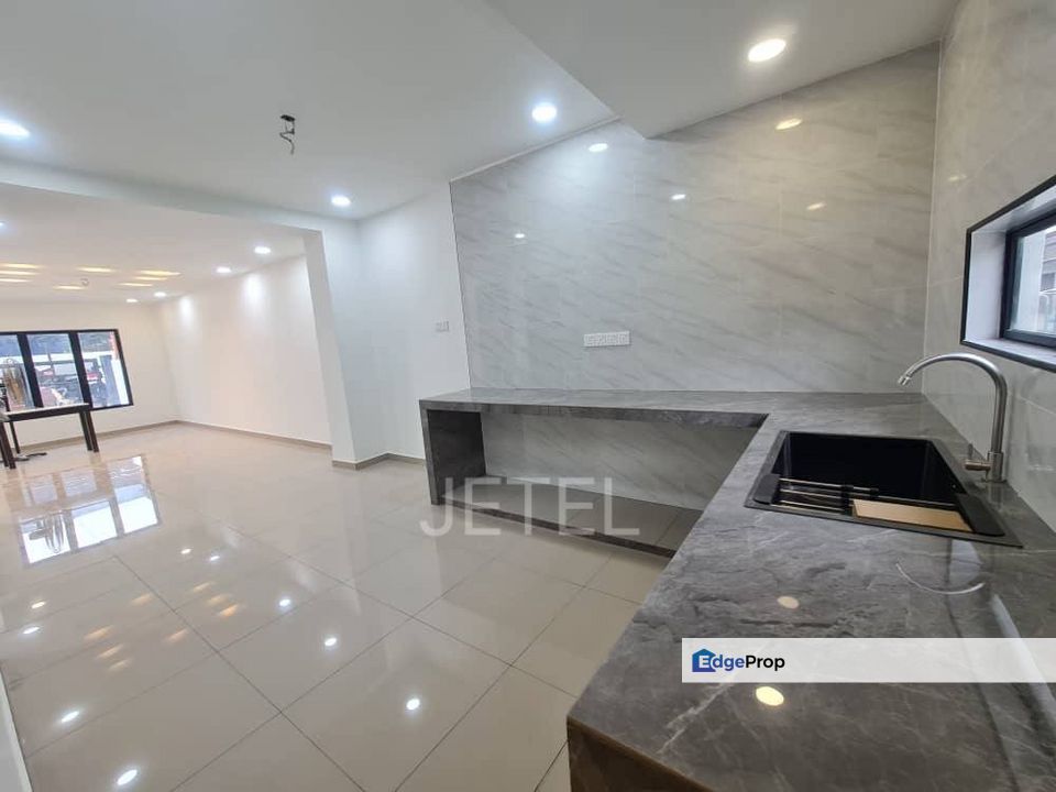 FULLY RENO 🌟 2 Storey Terrace House for SALE | Batu 4, Kampung Jawa, Klang, Selangor, Klang