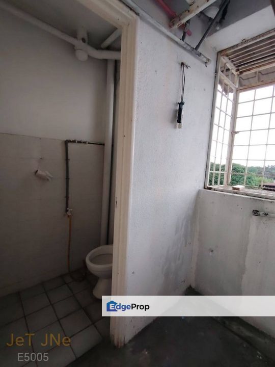 Low Cost Corner Lot 🌟 Flat House for SALE | Taman Wangsa, Sentosa Klang, Selangor, Klang