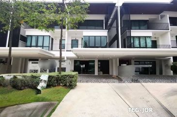 Duta Villa, Setia Alam