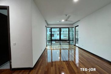 Duta Villa, Setia Alam