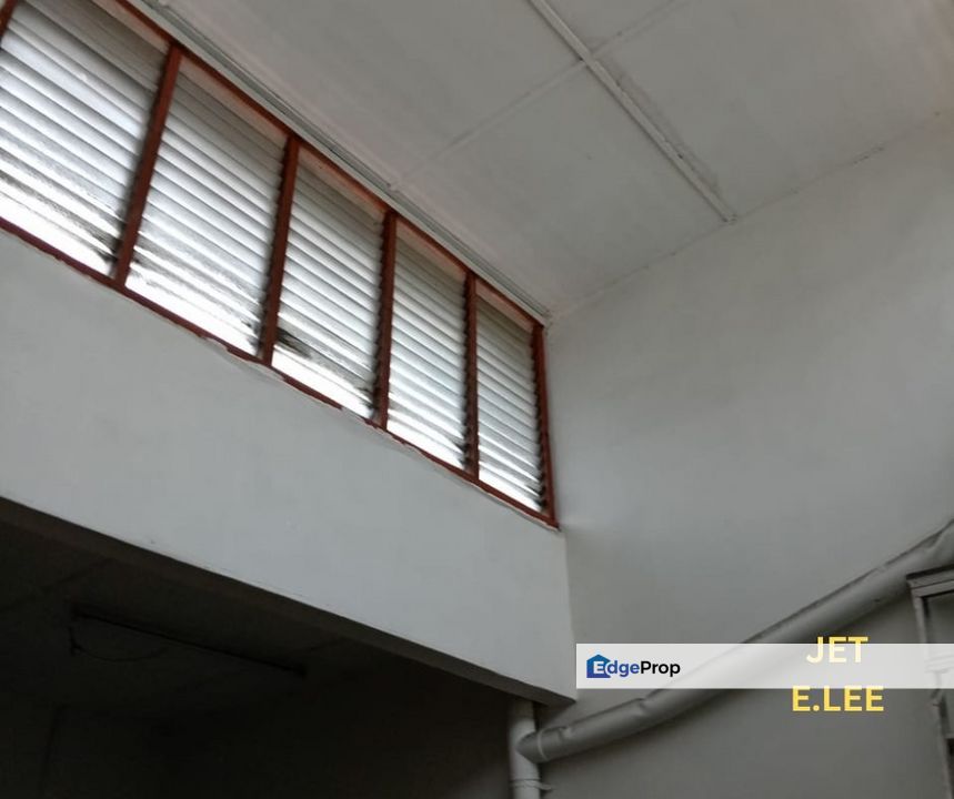 20 x 96 BIG Size ✨ Single Storey Terrace House for SALE | Port Klang, Selangor, Port Klang