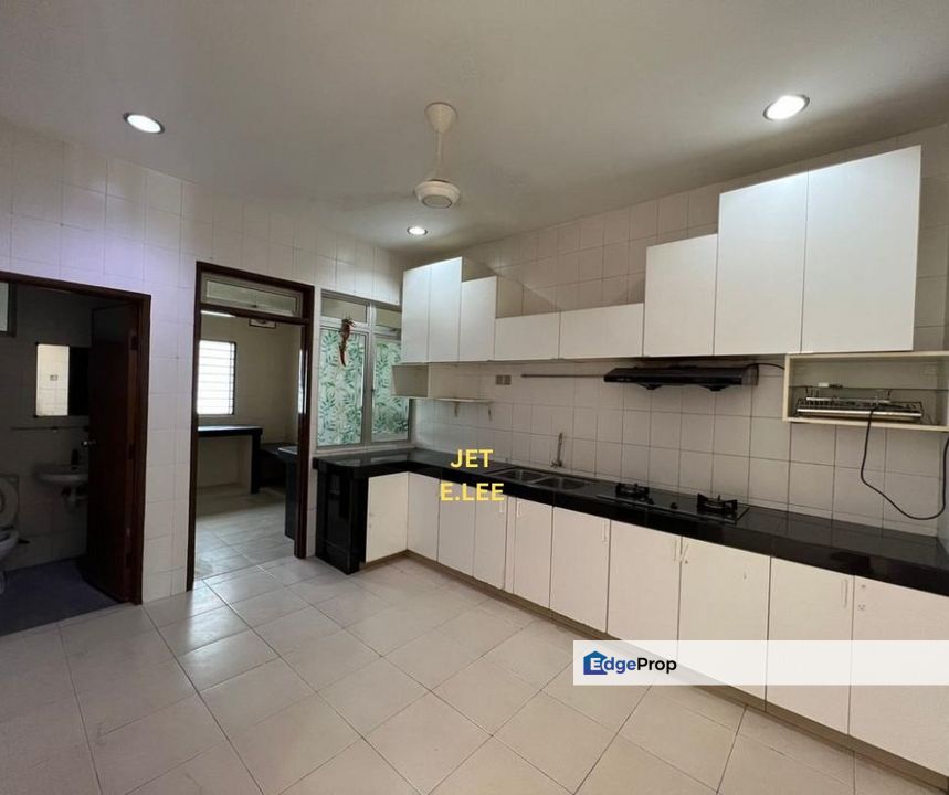 Extended Built-up 🌟 Double Storey House for SALE | Bandar Parklands, Klang, Selangor, Klang