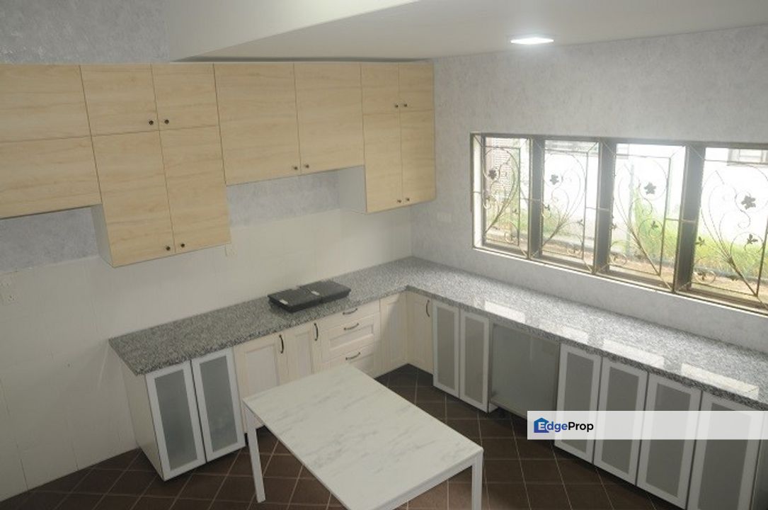 FULLY EXTENDED 🌟 2 Storey Terrace House for SALE | Jalan Gelang, Bandar Puteri Klang, Selangor, Klang