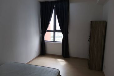 Gravit8 @ Klang South