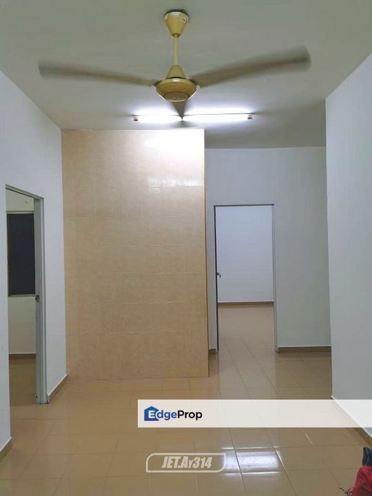 BELOW Market 🌟 Low Cost Flat for SALE | Taman Pendamar Indah 2 Flat, Port Klang, Selangor, Port Klang