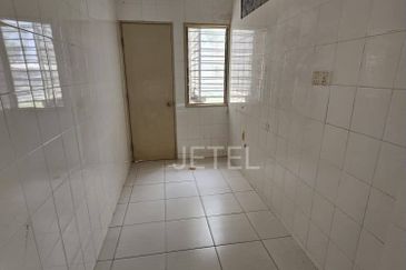 Pangsapuri Akasia, Bandar Botanic