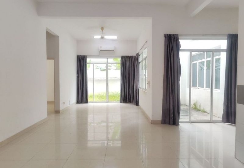 Damai 16, Setia Alam