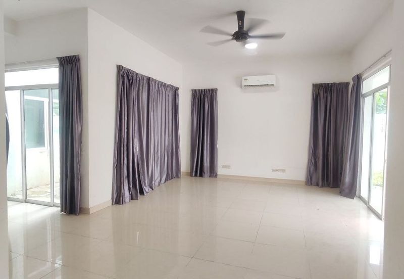 Damai 16, Setia Alam