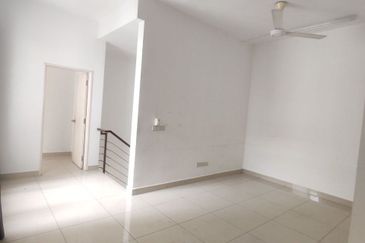 Damai 16, Setia Alam