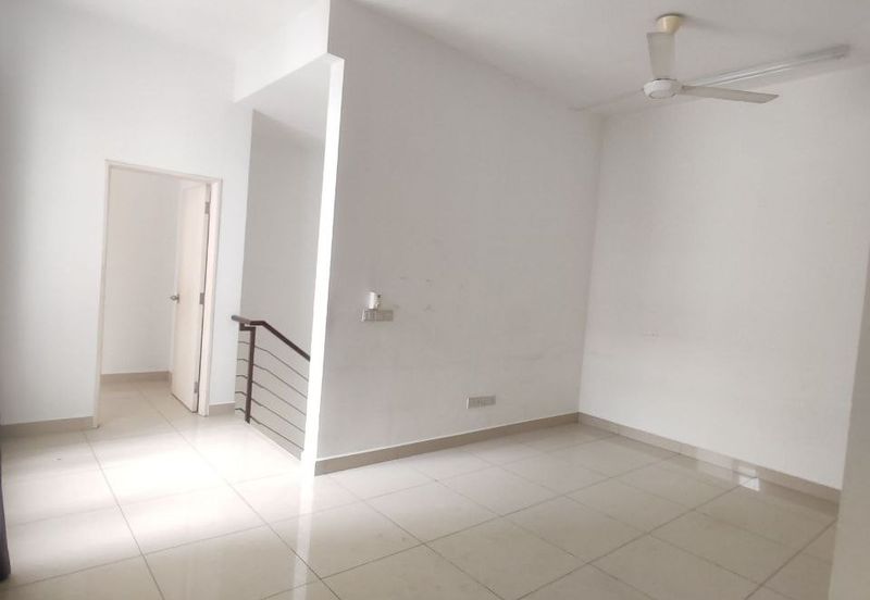 Damai 16, Setia Alam