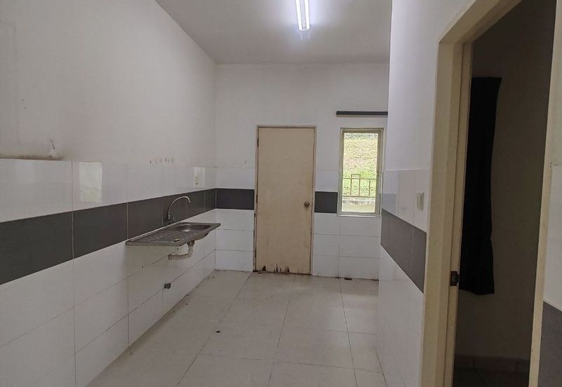 Damai 16, Setia Alam