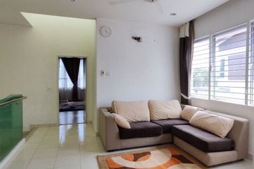 Indah 12, Setia Alam